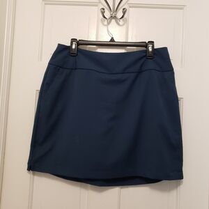 Adidas Activewear Skort Size Large, Comfy, Golf, Tennis, Athlesiure